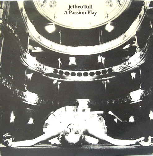 Jethro Tull 	 A Passion Play  (  Chrysalis – 88.499-1)  Gatefold	1973	Spain	nm-ex+	Цена	2 650 ₽
